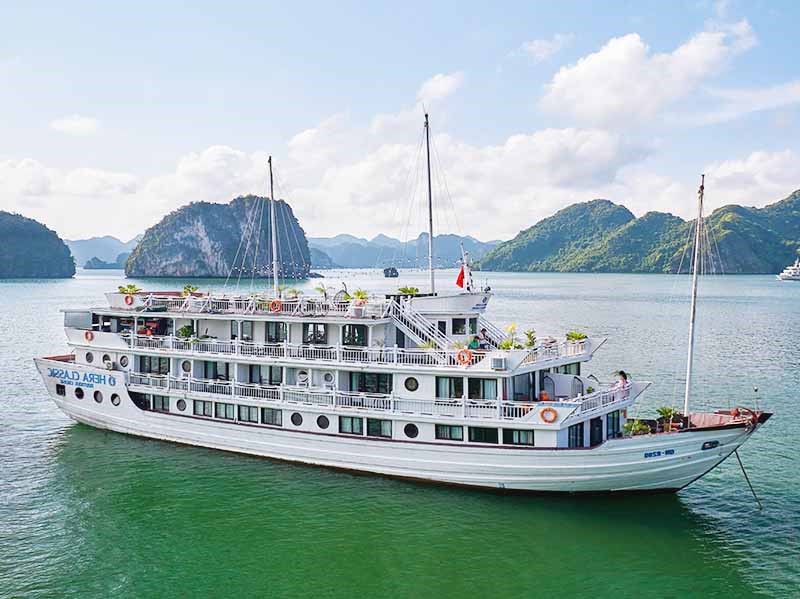 Hera Classic Boutique Cruise - Indulge in 4-Star Luxury - 2 Days 1 Night - Halong Bay