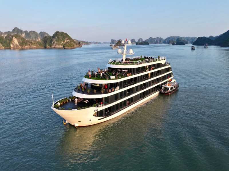 Venus Cruise -  Indulge in Luxury - 3 Days 2 Nights - Lanha Bay